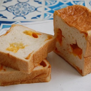 2種のチーズの角食パン