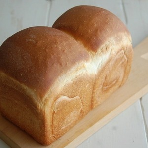 バターミルクの山形食パン