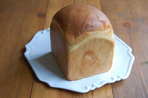生クリームとヨーグルトの食パン