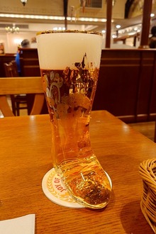 ブーツグラスのビール
