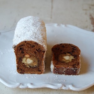 カフェモカとナッツのシュトーレン