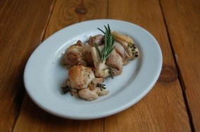 ハーブ香るローストチキン